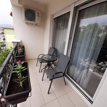 San Apartment Cacak Exterior photo