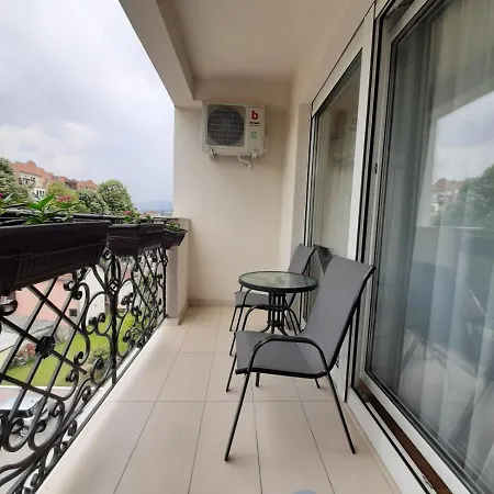 San Apartment Cacak Exterior photo