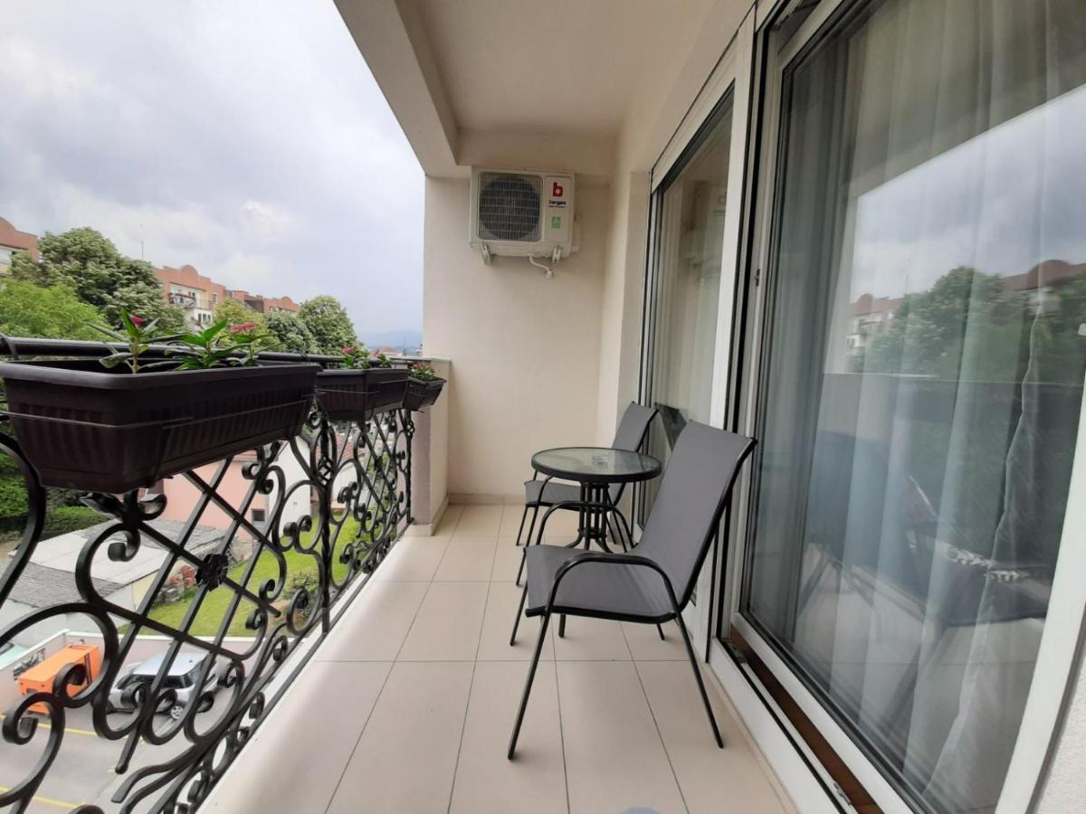 San Apartment *